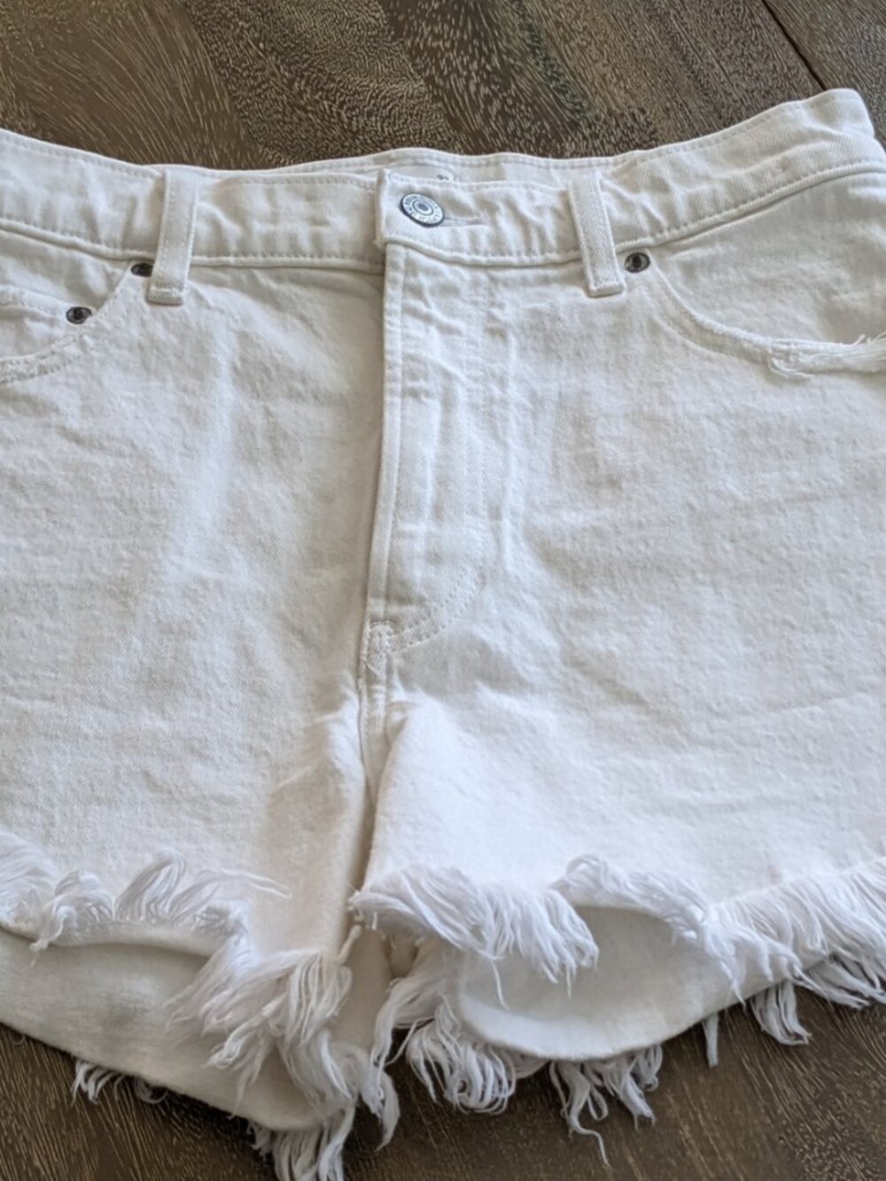Abercrombie & Fitch The 4" Short High Rise White Jean Cut Off Shorts, Size 4, 27 - Picture 8 of 8